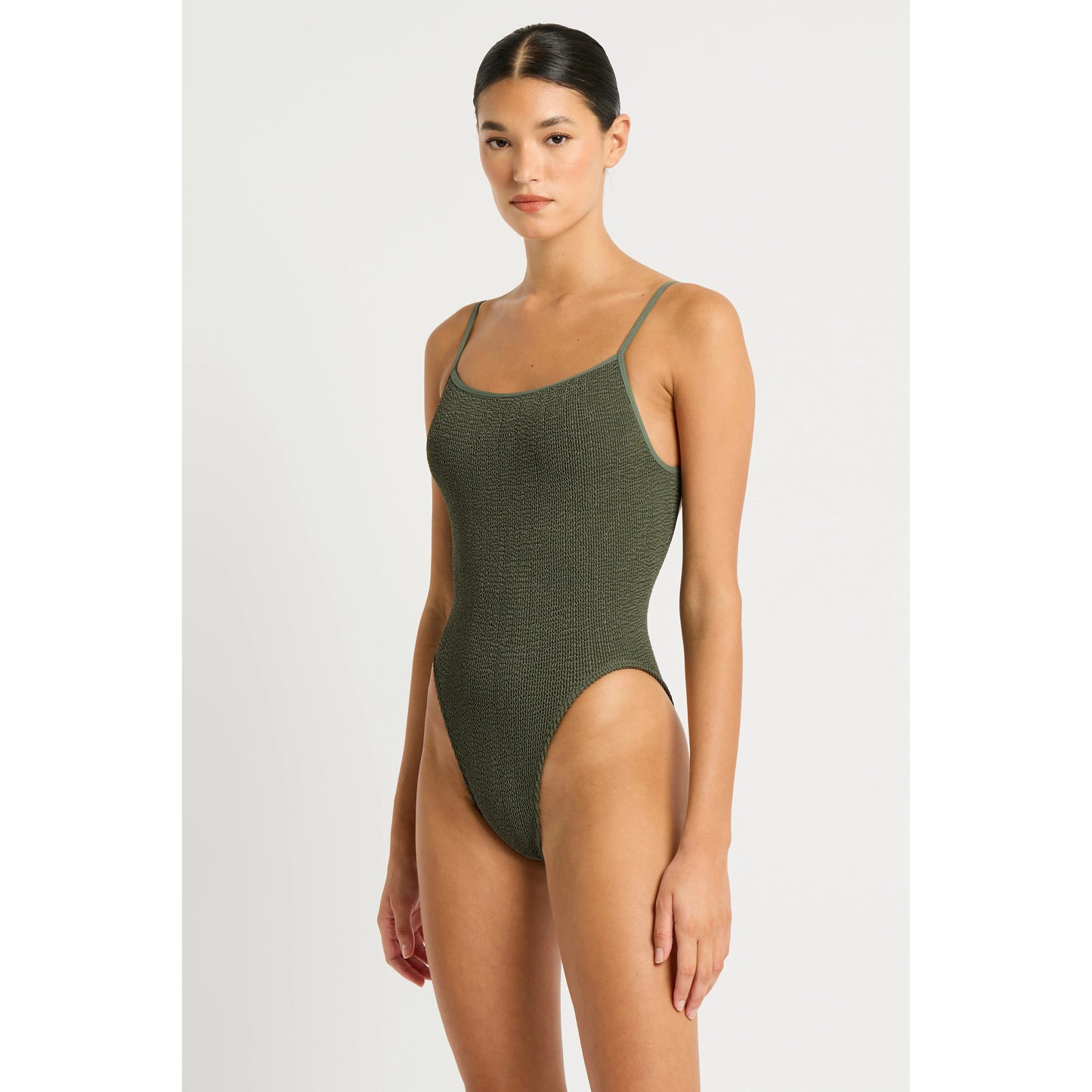 Low Palace One Piece Eco-bond-eye-1000 Palms