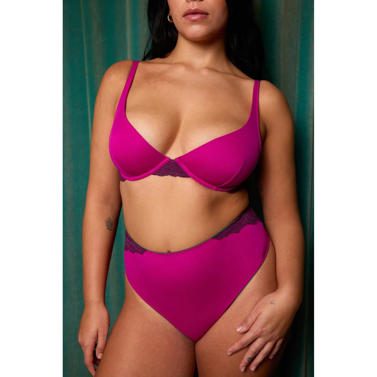 Matilda Lace Scoop Neck Underwire-Dora Larsen-1000 Palms