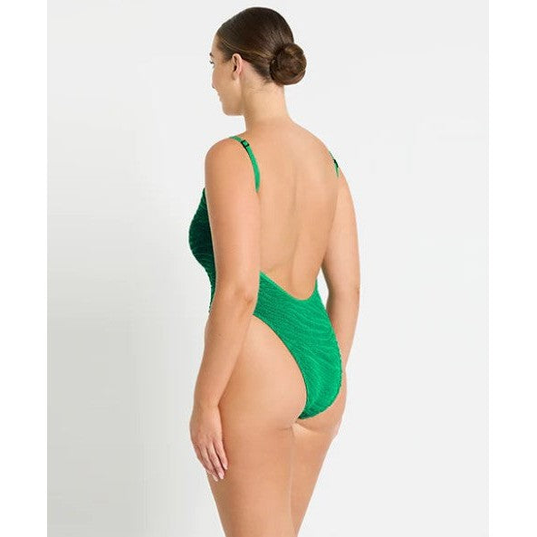 Tiger Low Palace One Piece-bond-eye-1000 Palms