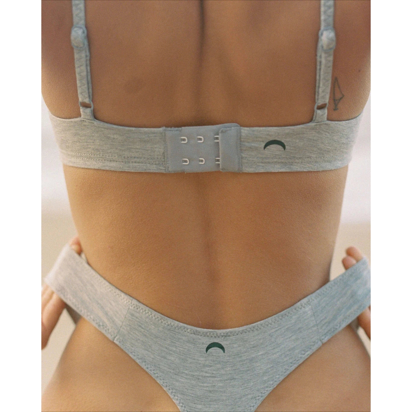 Triangle Bra-huha-1000 Palms