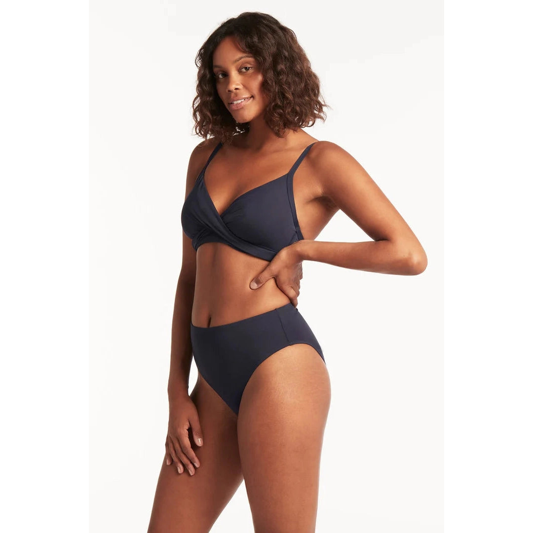 Essentials Twist Front DD/E Top-Sealevel-1000 Palms