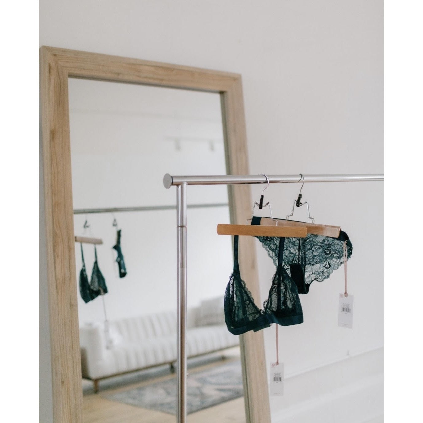 Lace Triangle Bra-Siella-1000 Palms