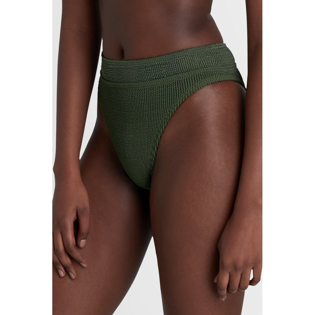 Savannah Eco Brief-bond-eye-1000 Palms