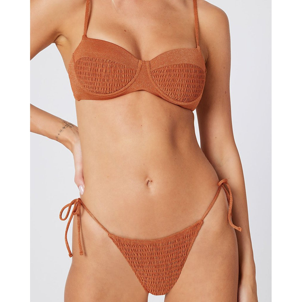 Marley Top Amber-L*Space-1000 Palms