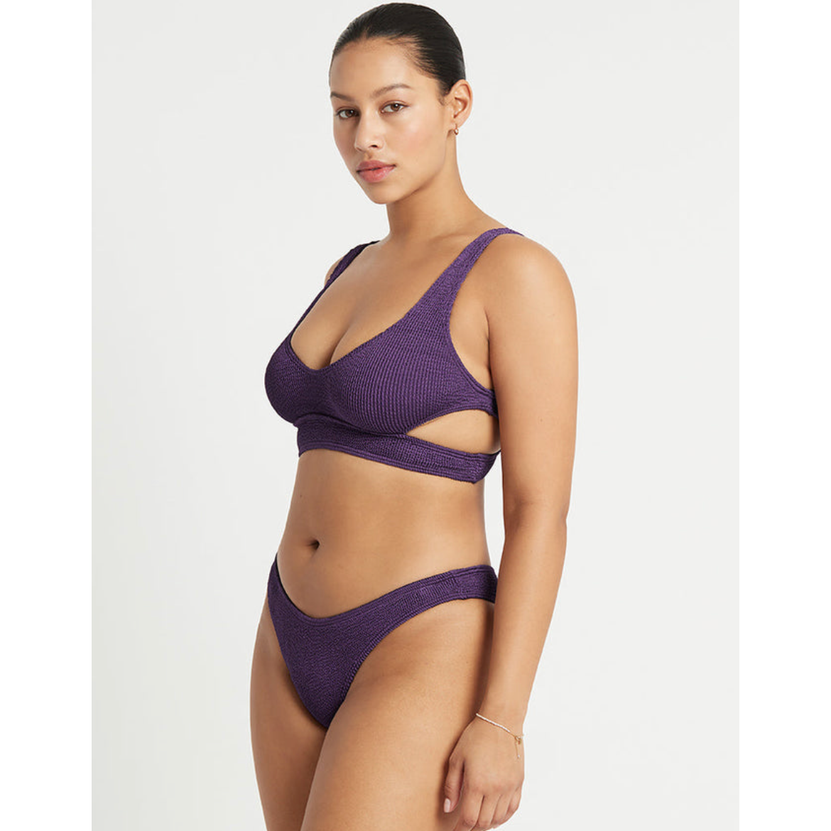 Shimmer Nino Crop-bond-eye-1000 Palms