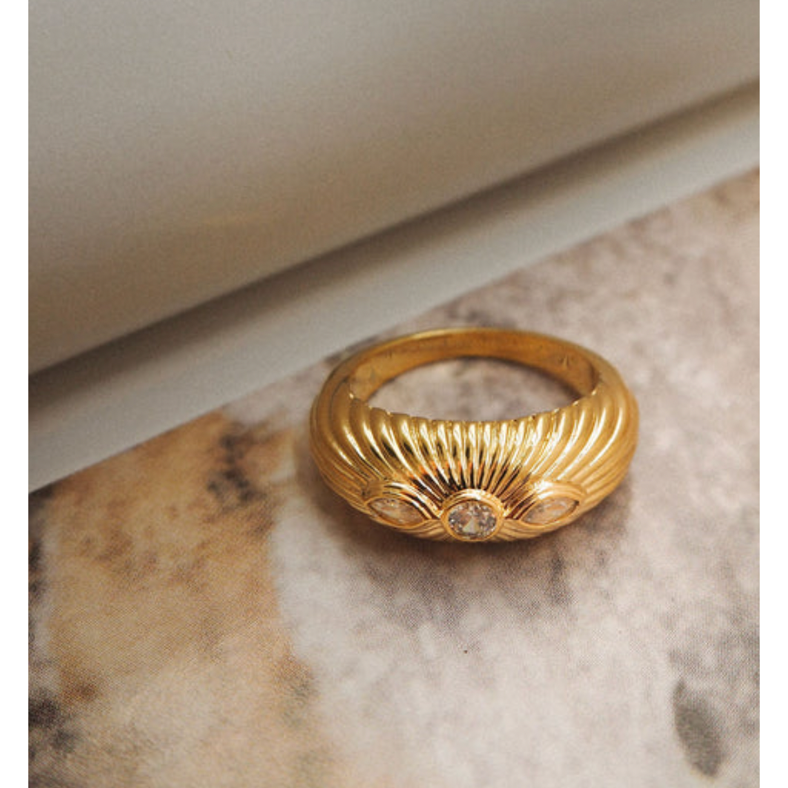 Florette Ridged Signet Ring-Luv AJ-1000 Palms