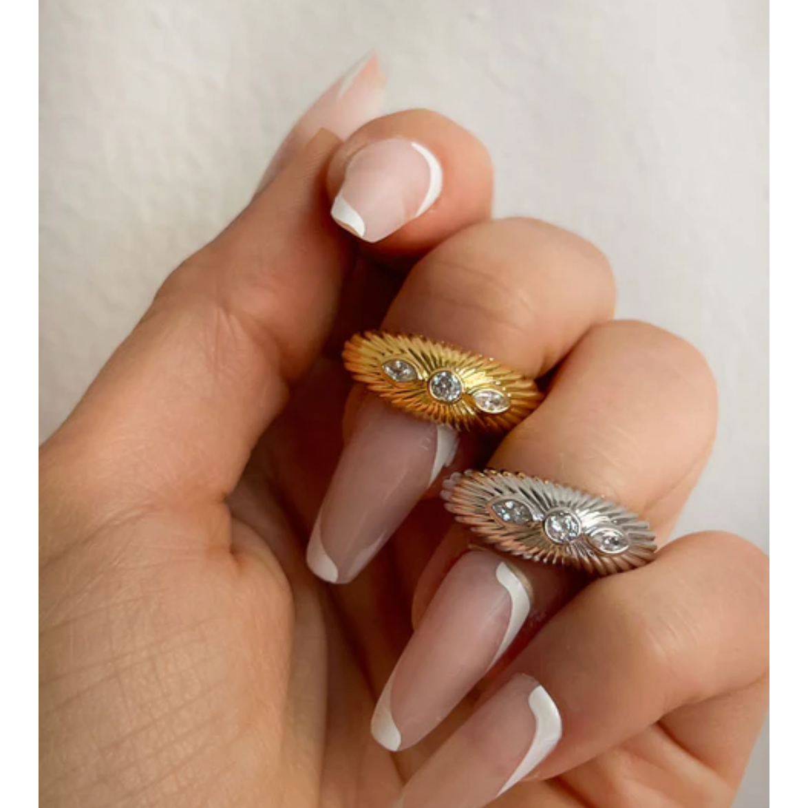Florette Ridged Signet Ring-Luv AJ-1000 Palms