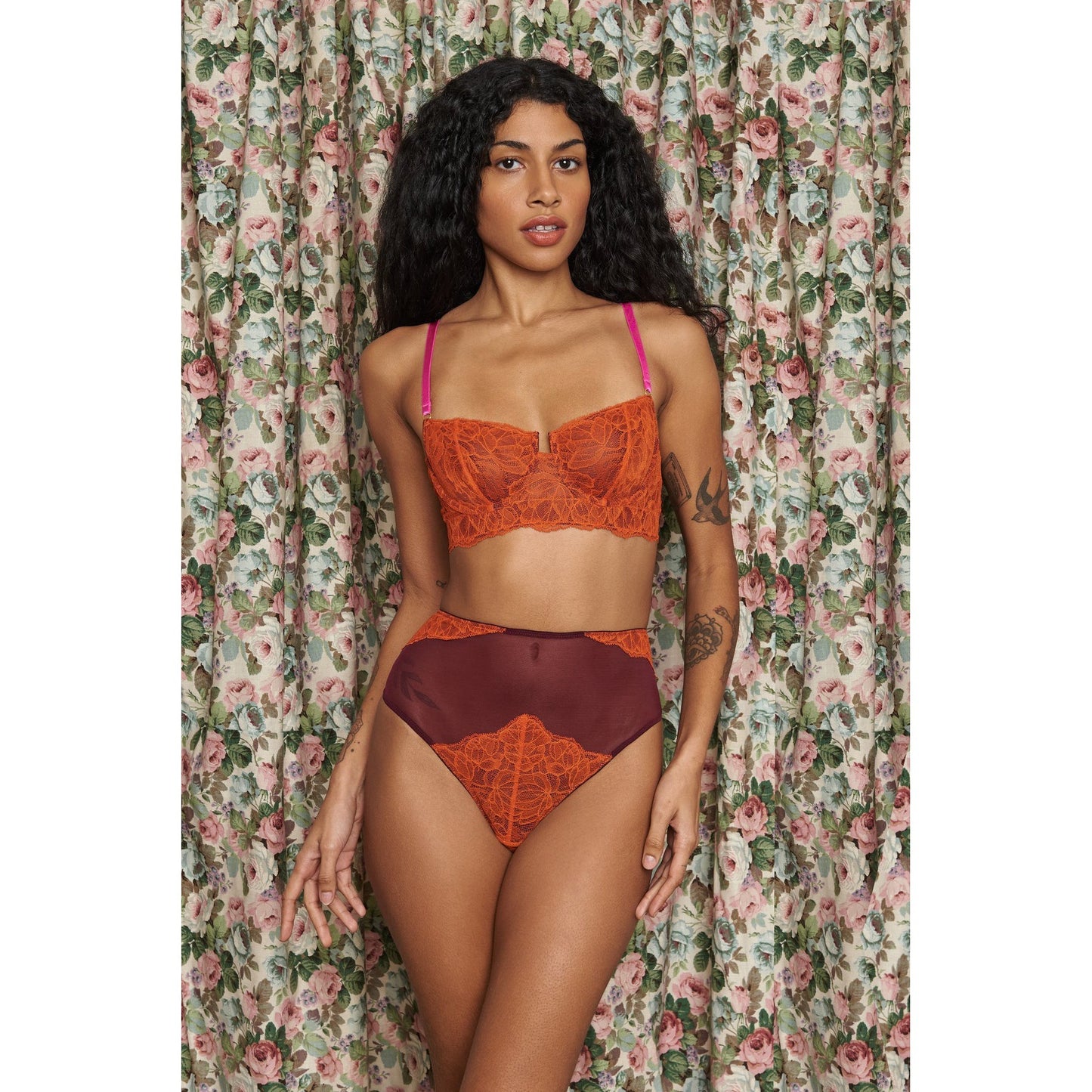 Siena Delicate Lace Underwire Bra-Dora Larsen-1000 Palms