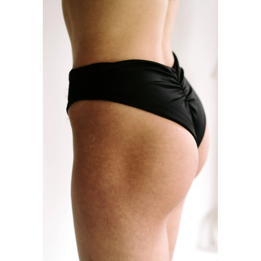 The High Leg Scrunch Bottom-Londre-1000 Palms