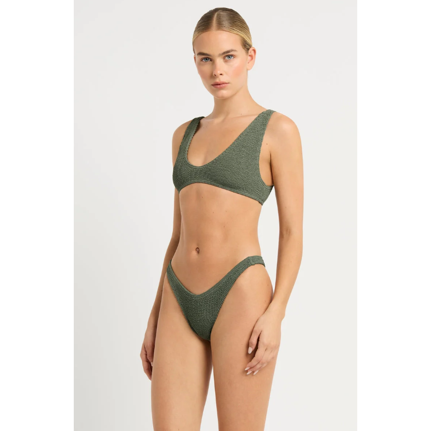 Khaki Scout Crop-bond-eye-1000 Palms