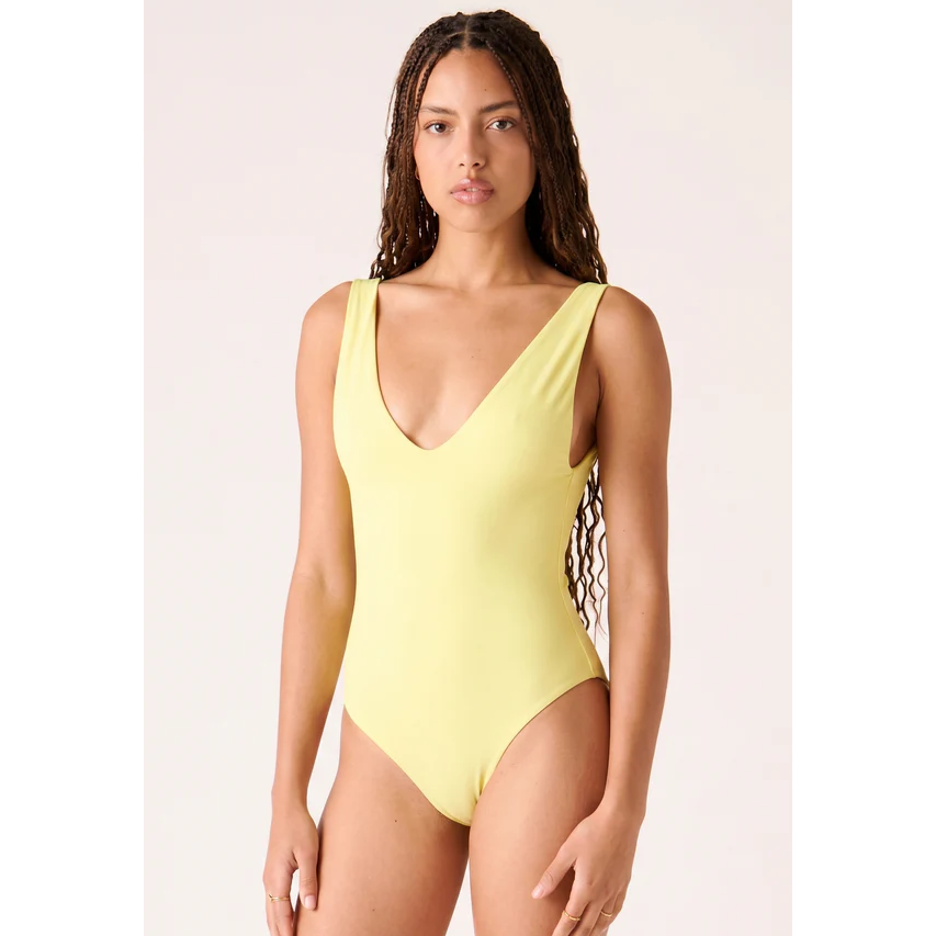 The Minimalist Butter Yellow-Londre-1000 Palms